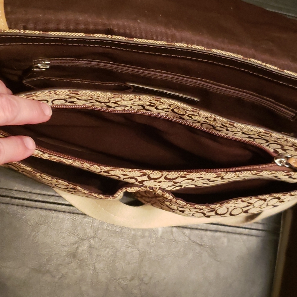 💥HP💥Coach Signature Voyager Crossbody Messenger - Picture 13 of 16